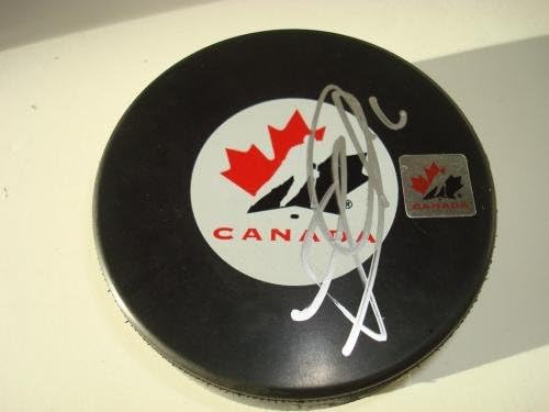 Jonathan Toews Aláírt Csapat Kanadai Jégkorong Dedikált PSA DNS Blackhawks egy - Dedikált NHL Korong